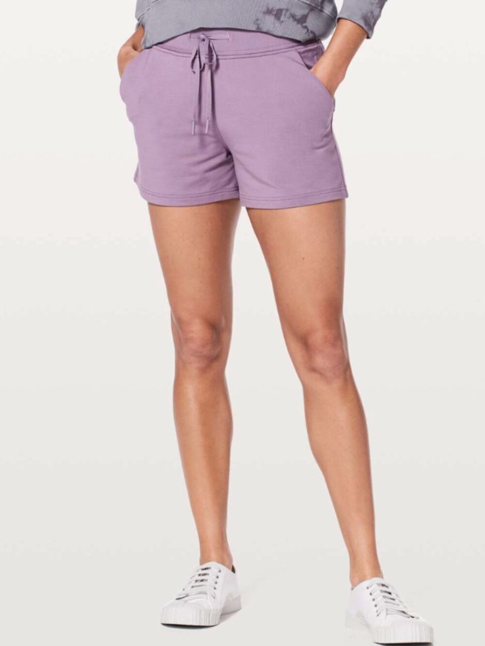 Lululemon Every Moment Short 3.5" Inseam in Vintage Quartz size 6